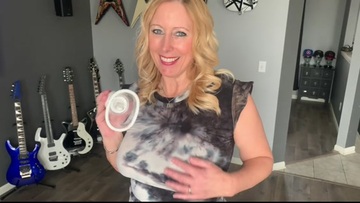 Brickbabe Takes Licking!!!👅