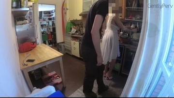 PLUMBER ADVENTURE Pt 1. Домохозяйка MILF хочет член водопроводчика.