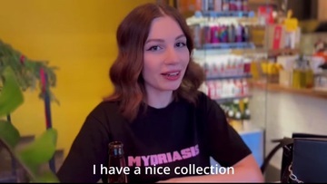 I checked the wardrobe and holes of the model in the clothes of MYDRIASIS