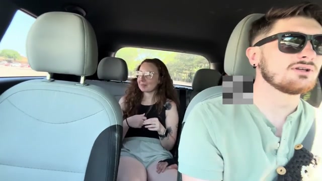 Две лучшие подруги из колледжа соблазнили своего водителя Uber на тройничок | OF: leotheredhead
